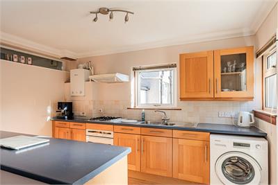 43 Broomhall Terrace, Edinburgh, EH12 7PT - image 4