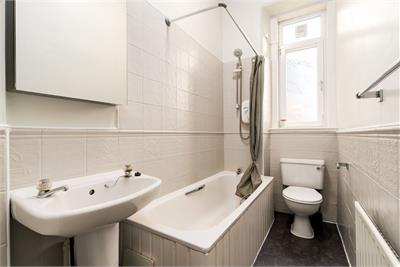 82/13 Harrison Gardens, Edinburgh, EH11 1SB - image 16