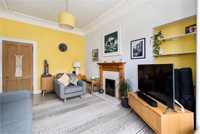 82/13 Harrison Gardens, Edinburgh, EH11 1SB - image 3