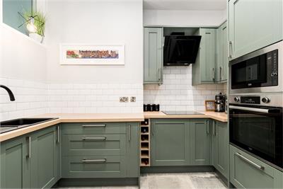 82/13 Harrison Gardens, Edinburgh, EH11 1SB - image 7
