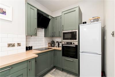 82/13 Harrison Gardens, Edinburgh, EH11 1SB - image 9