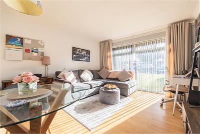 5 Cairns Gardens, Edinburgh, EH14 7HJ - image 3