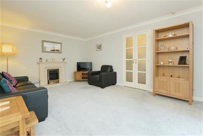 Flat 26 The Cedars, 2 Manse Road, Edinburgh, EH12 7SN - image 3