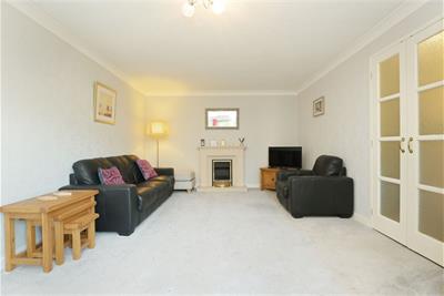Flat 26 The Cedars, 2 Manse Road, Edinburgh, EH12 7SN - image 8