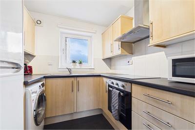 36/4 Restalrig Drive, Restalrig, Edinburgh, EH7 6JF - image 4