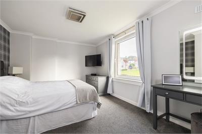 12 Clermiston View, Edinburgh, EH4 7BS - image 13