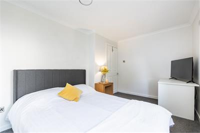 12 Clermiston View, Edinburgh, EH4 7BS - image 15