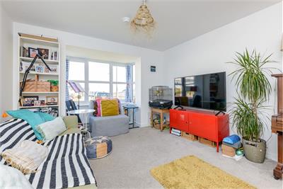 9 Innes Crescent, Gilmerton, Edinburgh, EH17 8DB - image 3