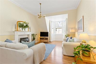 16/2 Jessfield Terrace, EDINBURGH, EH6 4JP - image 3