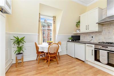 16/2 Jessfield Terrace, EDINBURGH, EH6 4JP - image 8