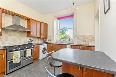 10/4 Panmure Place, West End, Edinburgh, EH3 9JJ - image 4