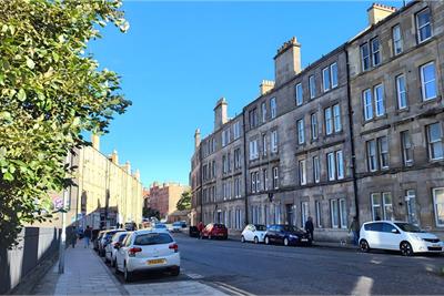 52/6 Broughton Road, Canonmills, Edinburgh, EH7 4EF - image 1