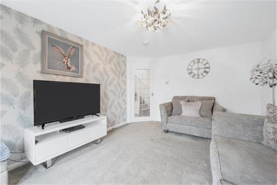16 Magnus Drive, Dunfermline, KY11 8XE - image 4