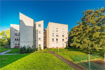 4/6 Kingsknowe Court, Edinburgh, EH14 2JT - image 1