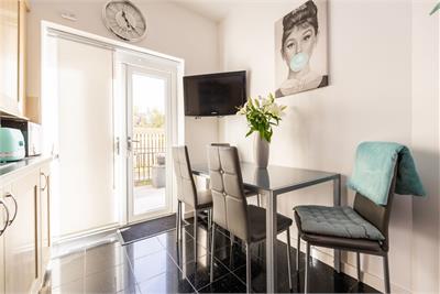 66 Newhaven Place, Edinburgh, EH6 4TG - image 10