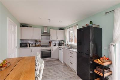 2 Templar Road, East Calder, Livingston, EH53 0FU - image 7