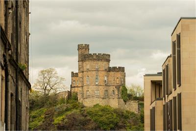 4/13 Tron Square, Edinburgh, EH1 1RR - image 15