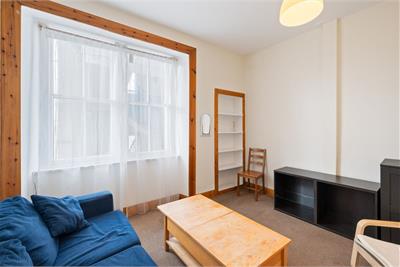 94 (3F1) Causewayside, Edinburgh, EH9 1PU - image 2