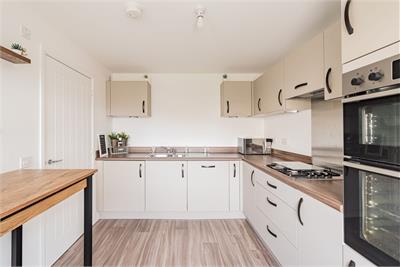 8 Blair Road, East Calder, EH53 0TU - image 11