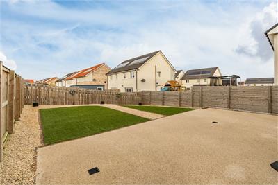 8 Blair Road, East Calder, EH53 0TU - image 24