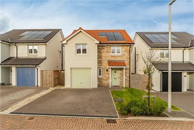8 Blair Road, East Calder, EH53 0TU - image 26