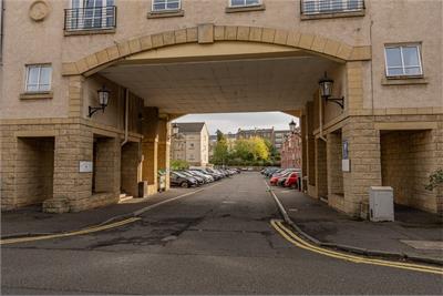 90/30 McDonald Road, Edinburgh, EH7 4NU - image 22