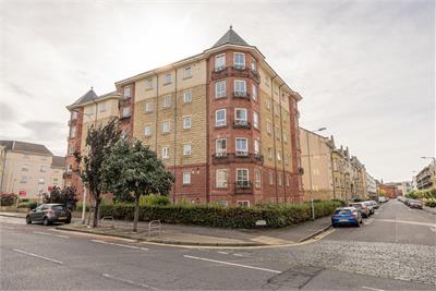 90/30 McDonald Road, Edinburgh, EH7 4NU - image 1
