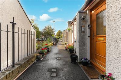 35 Pilrig House Close, Edinburgh, EH6 5RF - image 2