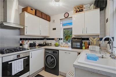 8 Grigor Drive, , Edinburgh, EH4 2PJ - image 7