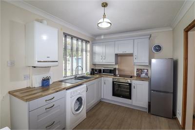 6 Queens Grove, Dalbeattie, DG5 4JG - image 7