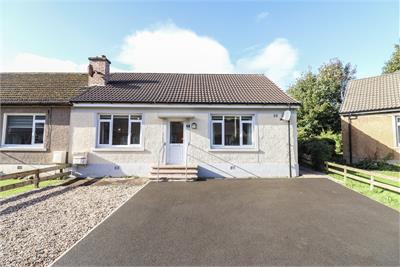 6 Queens Grove, Dalbeattie, DG5 4JG - image 1