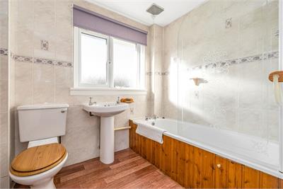 17 Craigmount Hill, Edinburgh, EH4 8DL - image 17