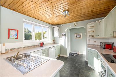 17 Craigmount Hill, Edinburgh, EH4 8DL - image 20
