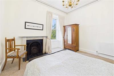 2/8 Marchmont Crescent, Edinburgh, EH9 1HN - image 11