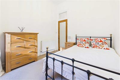 2/8 Marchmont Crescent, Edinburgh, EH9 1HN - image 12