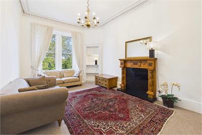 2/8 Marchmont Crescent, Edinburgh, EH9 1HN - image 4