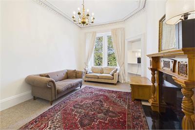 2/8 Marchmont Crescent, Edinburgh, EH9 1HN - image 5
