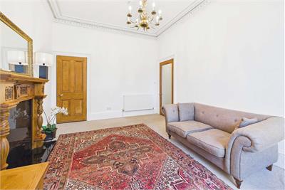2/8 Marchmont Crescent, Edinburgh, EH9 1HN - image 6
