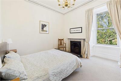2/8 Marchmont Crescent, Edinburgh, EH9 1HN - image 10