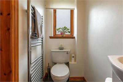 33 Douglas Crescent, Kelso, TD5 8BB - image 14