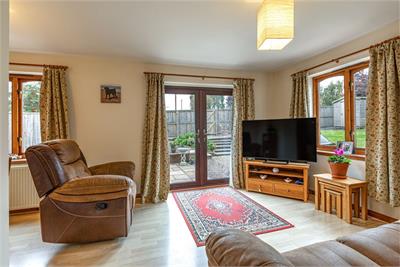 33 Douglas Crescent, Kelso, TD5 8BB - image 4