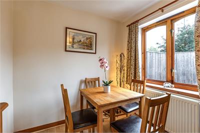 33 Douglas Crescent, Kelso, TD5 8BB - image 8