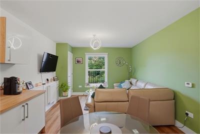 1/8 Wintour Lane, Currie, EH14 6AY - image 2
