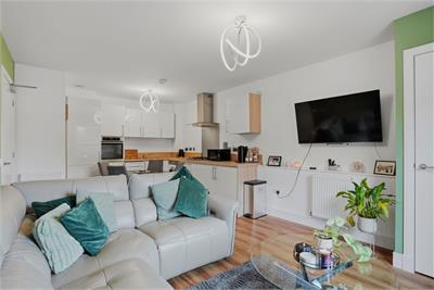 1/8 Wintour Lane, Currie, EH14 6AY - image 3