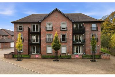1/8 Wintour Lane, Currie, EH14 6AY - image 1