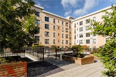 1/5 Colonsay Close, Edinburgh, EH5 1BT - image 17