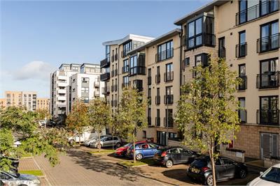1/5 Colonsay Close, Edinburgh, EH5 1BT - image 20