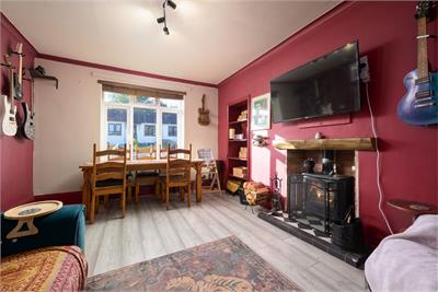 20 Woodhead Street, High Valleyfield, KY12 8SQ - image 2