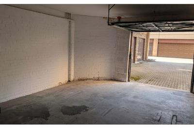 Garage 14, East Parkside, Edinburgh, EH16 5XN - image 5