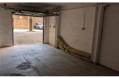 Garage 14, East Parkside, Edinburgh, EH16 5XN - image 6